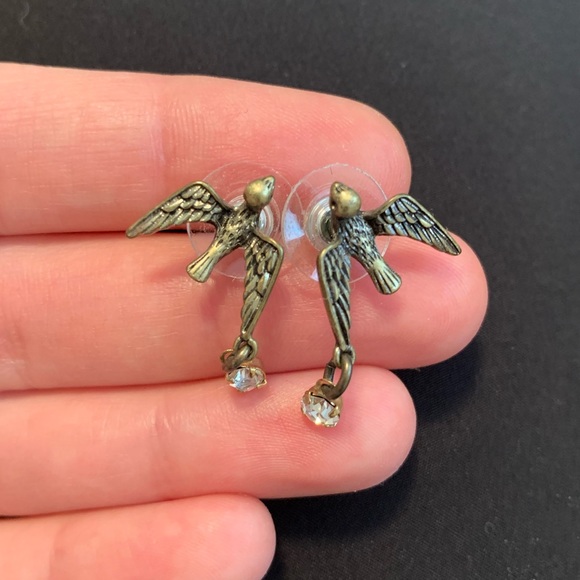 Betsey Johnson Swallow Bird Earrings ✨ - Picture 1 of 2
